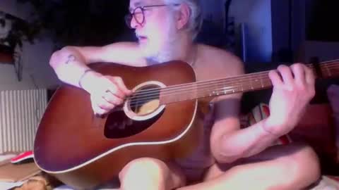 Amberr11 online show from 12-14-25, 11:42