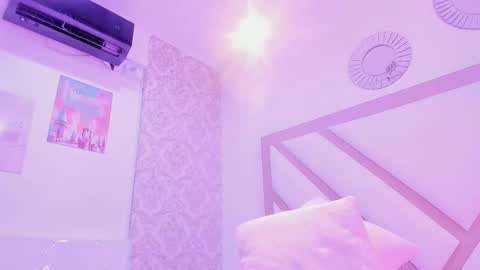 Snapshot of amberr_sweet_ chatting on 11-20-25, 08:30 Amberr Sweet online show from 11-20-25, 08:30