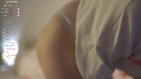 Amber online show from 09-19-25, 04:47
