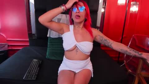 Amber online show from 11-04-25, 07:13