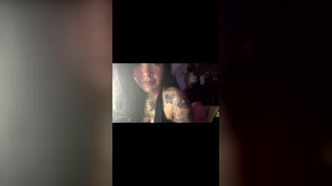 Snapshot of ambitiousreyna chatting on 03-22-26, 01:42 ambitiousreyna online show from 03-22-26, 01:42