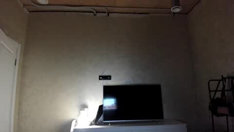 Snapshot of ambrosia__ chatting on 09-21-25, 01:40 ambrosia__ online show from 09-21-25, 01:40