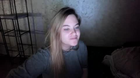 Snapshot of ambrosia__ chatting on 10-04-25, 10:24 ambrosia__ online show from 10-04-25, 10:24