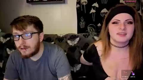 Snapshot of amburlicious chatting on 11-22-25, 03:49 amburlicious online show from 11-22-25, 03:49