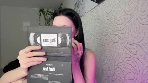 Alica online show from 11-28-25, 11:24