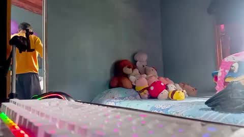 Amelia  Lucas online show from 10-11-25, 04:38