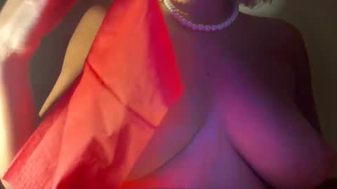 Snapshot of amelia9797 chatting on 11-02-25, 08:00 Beatrice online show from 11-02-25, 08:00