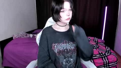 Amelia online show from 09-11-25, 11:32