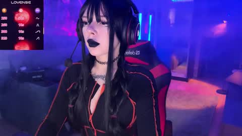 Amelia Aley  online show from 11-03-25, 09:10