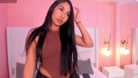 Amelia online show from 09-10-25, 04:29