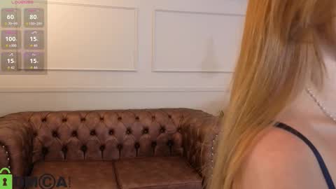 AMELIA online show from 10-19-25, 11:55