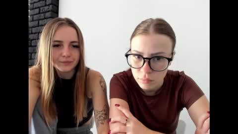 amelia_gold9 online show from 09-26-25, 10:30