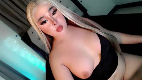 amelia_nicole08 online show from 09-21-25, 07:21
