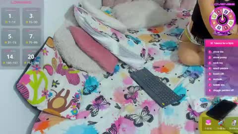 Amelia online show from 04-15-26, 08:20