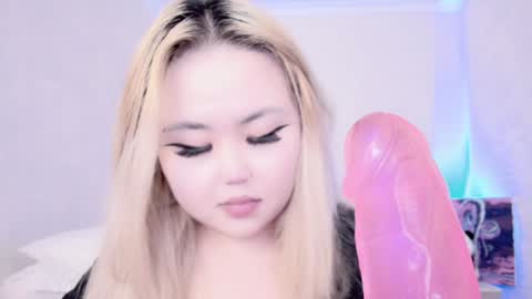 Snapshot of amelia_sunlight chatting on 01-08-25, 08:39 Amelia online show from 01-08-25, 08:39