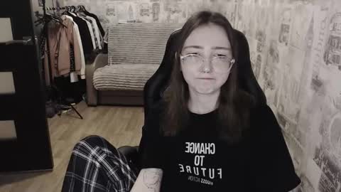 Amelia online show from 12-11-24, 01:39