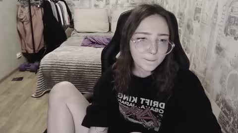 Amelia online show from 12-19-24, 02:57