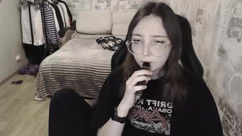 Amelia online show from 12-22-24, 03:11