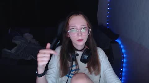 Amelia online show from 10-06-25, 09:12