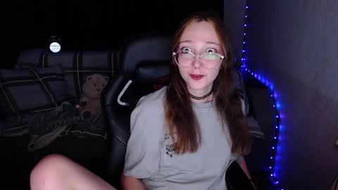 Amelia online show from 10-15-25, 09:04