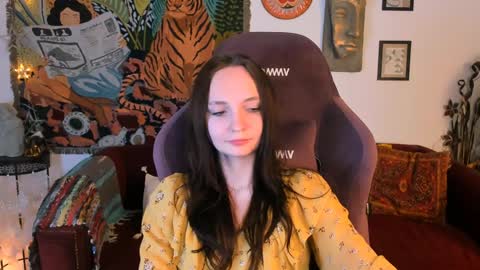 Amelia online show from 12-09-24, 11:58