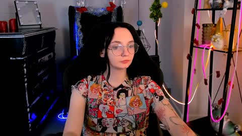 Amelia online show from 12-20-24, 05:36