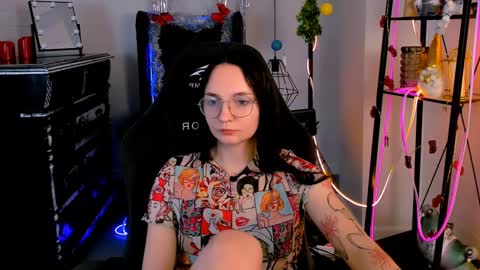 Amelia online show from 12-20-24, 08:38