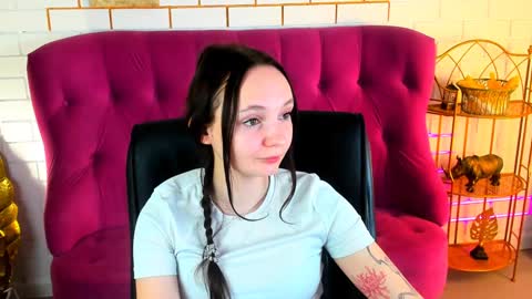 Amelia online show from 01-21-25, 05:49