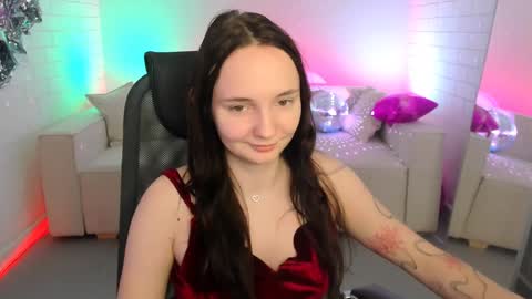 Amelia online show from 02-06-25, 08:29