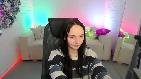 Amelia online show from 02-06-25, 11:43