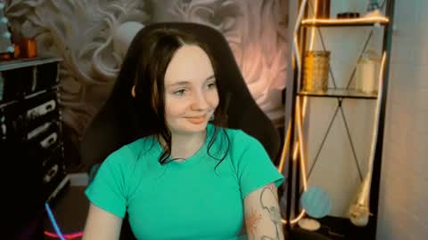 Amelia online show from 02-08-25, 08:42