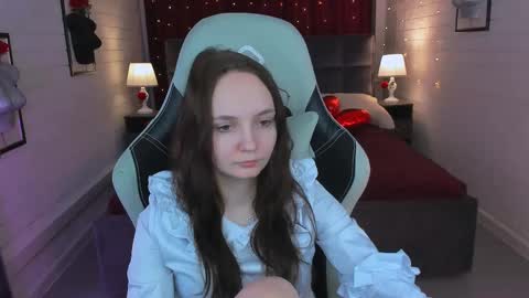 Amelia online show from 02-27-25, 05:24