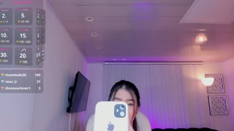 Amelie Jons online show from 01-06-25, 11:31