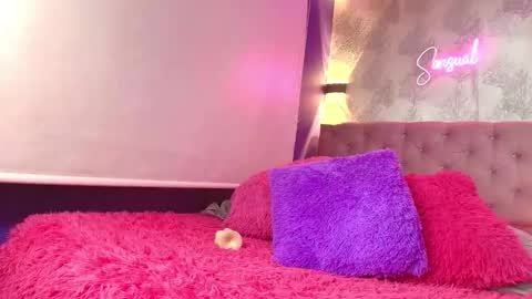 Snapshot of amelie_sutra chatting on 12-14-25, 12:43 Amelie online show from 12-14-25, 12:43