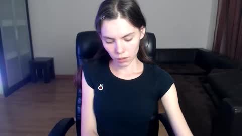 Amelie online show from 09-16-25, 04:41