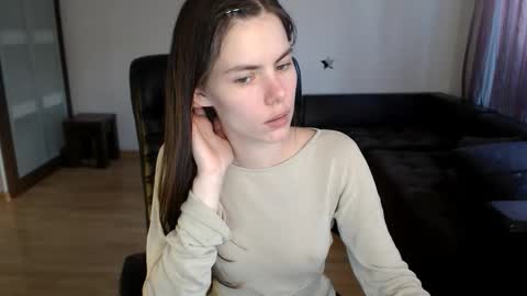 Amelie online show from 09-18-25, 03:03