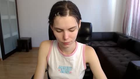 Amelie online show from 09-23-25, 11:02