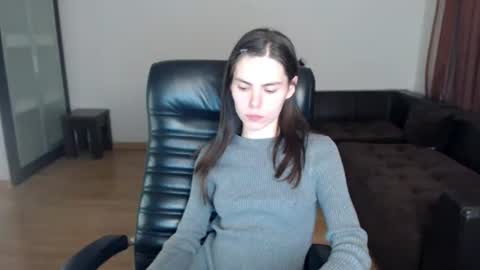 Amelie online show from 09-26-25, 06:23