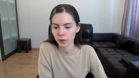 Amelie online show from 10-17-25, 10:51