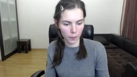 Amelie online show from 10-28-25, 05:15