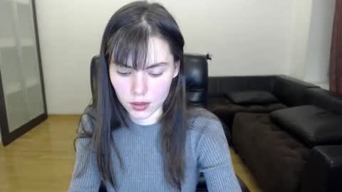 Amelie online show from 11-09-25, 05:33