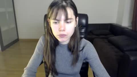 Amelie online show from 11-13-25, 03:33