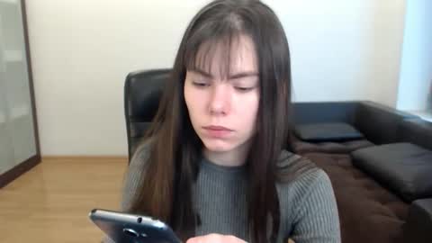 Amelie online show from 11-16-25, 12:55