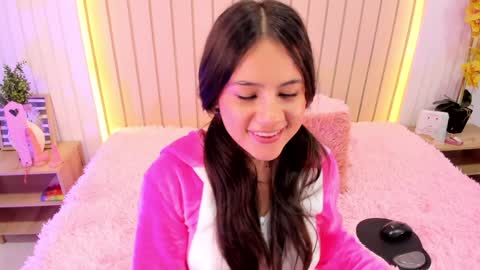 Snapshot of ameliiaa_smith chatting on 01-18-25, 05:20 Amelia online show from 01-18-25, 05:20