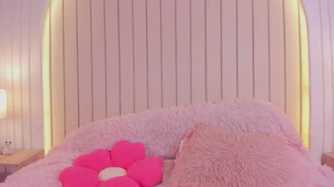 Snapshot of ameliiaa_smith chatting on 10-02-25, 12:17 Amelia online show from 10-02-25, 12:17