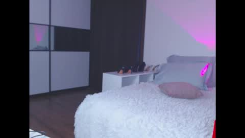 amelinamersi online show from 10-23-25, 04:50