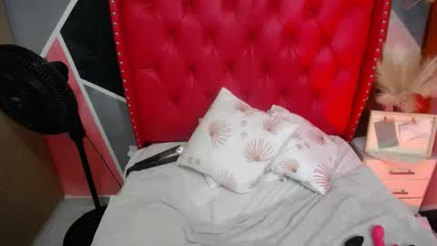 Snapshot of ameliporter_2 chatting on 10-21-25, 12:44 ameli online show from 10-21-25, 12:44