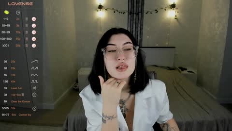 Snapshot of ameliya_sun chatting on 01-22-25, 05:06 Aylin online show from 01-22-25, 05:06
