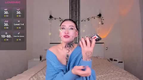 Snapshot of ameliya_sun chatting on 03-03-25, 02:15 Aylin online show from 03-03-25, 02:15