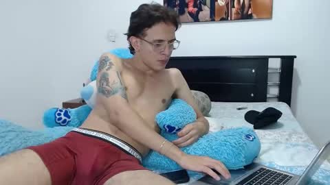 Lucian online show from 12-17-24, 08:54